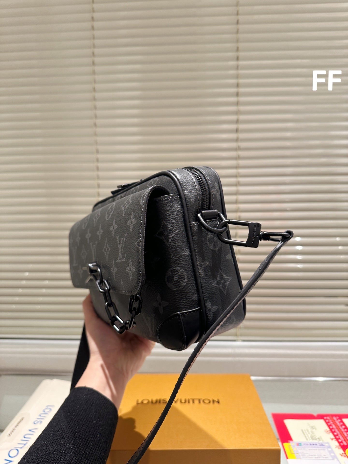 LV-BAG1026