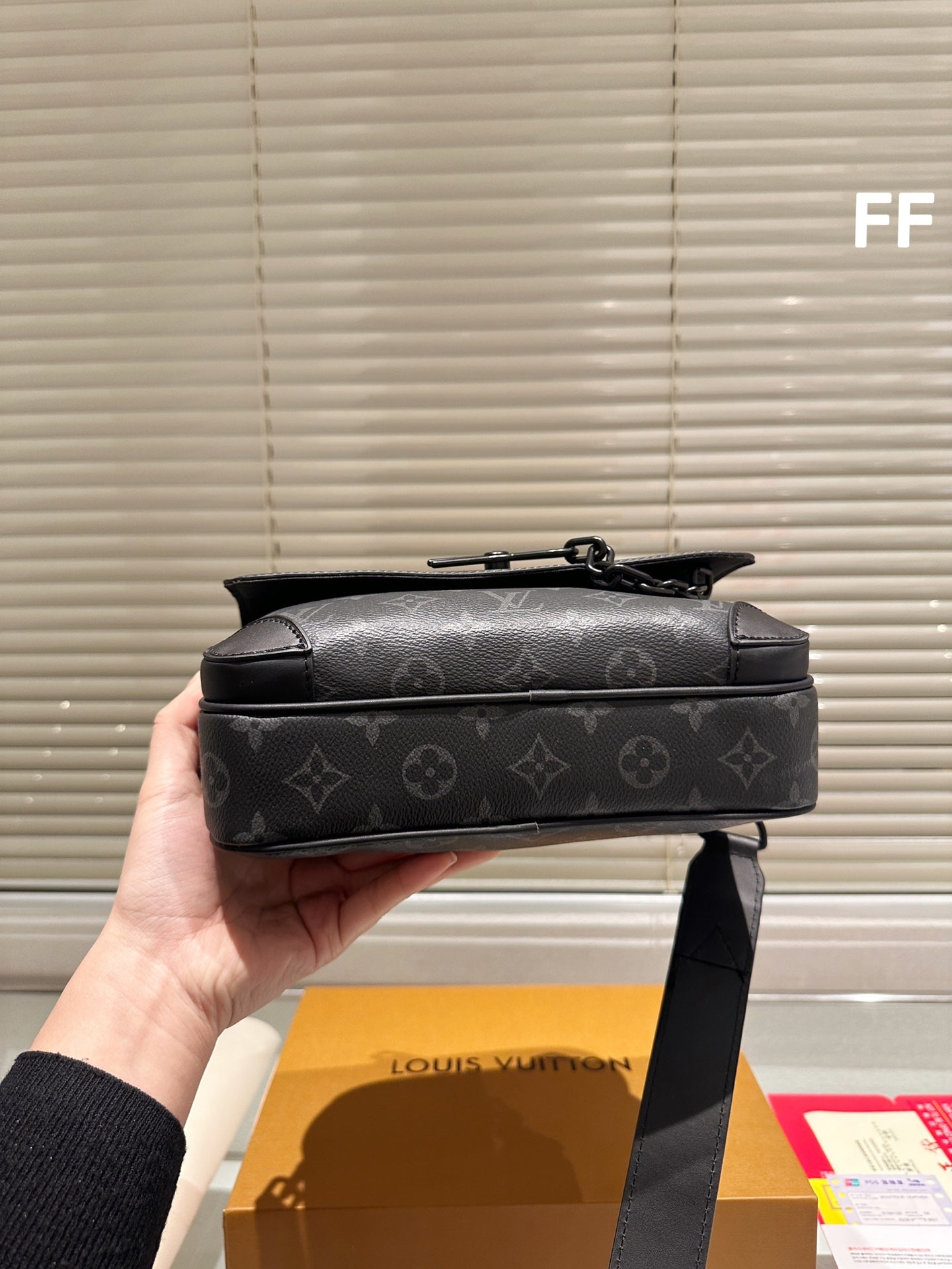 LV-BAG1026