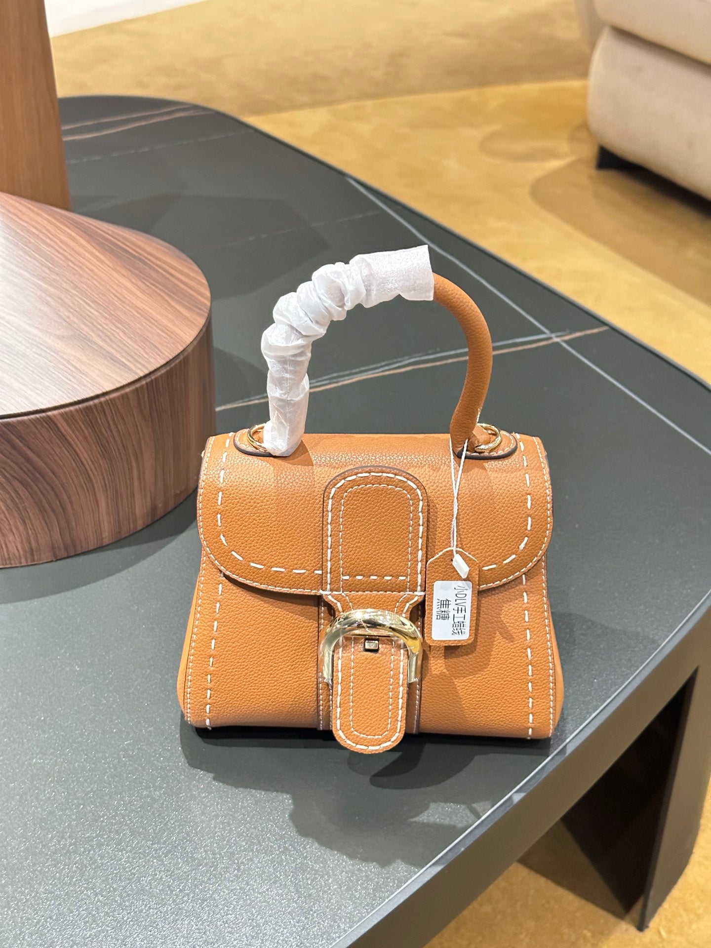 LV-BAG1072