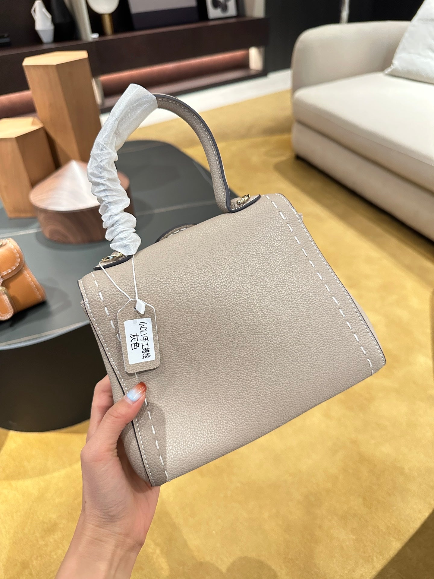 LV-BAG1071