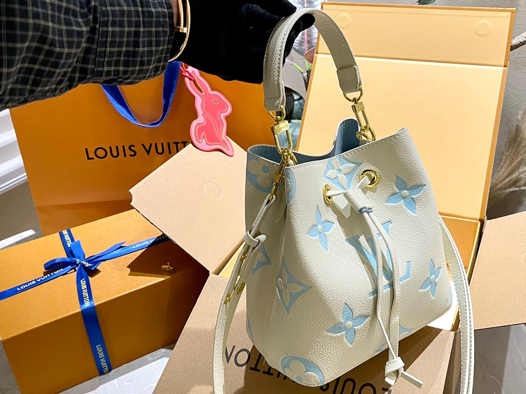 LV-BAG826