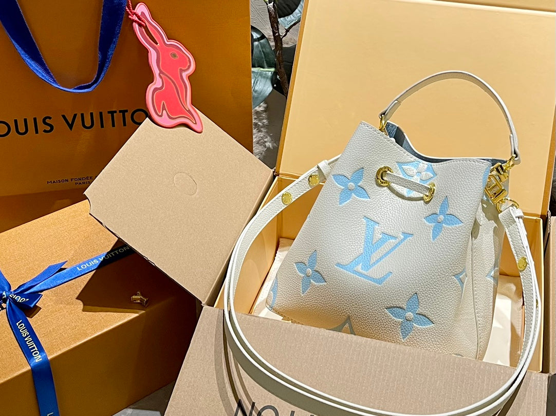 LV-BAG826