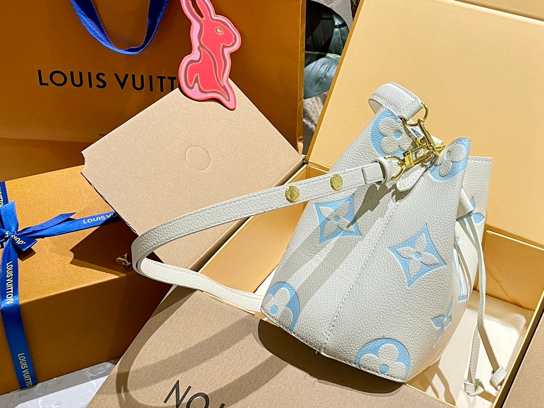 LV-BAG826