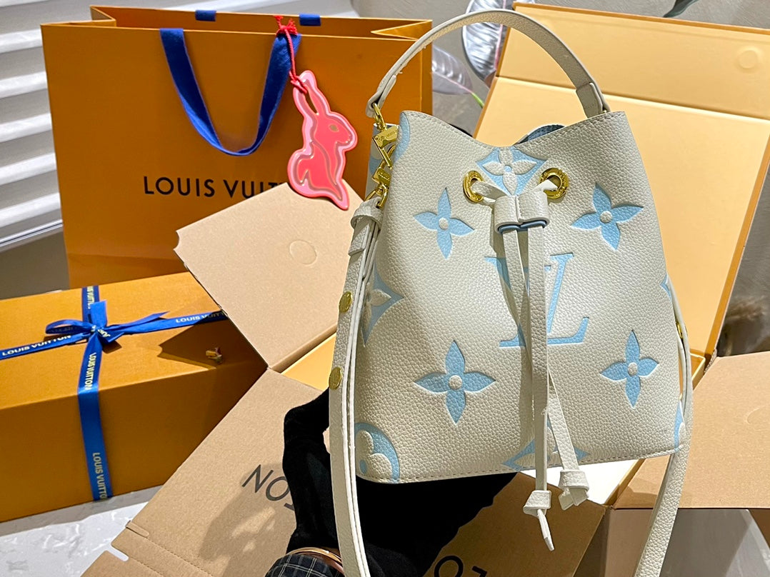 LV-BAG826