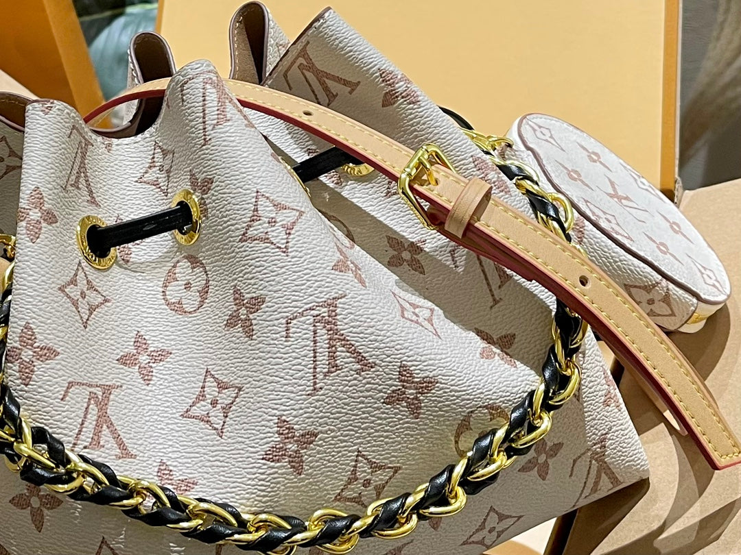 LV-BAG813