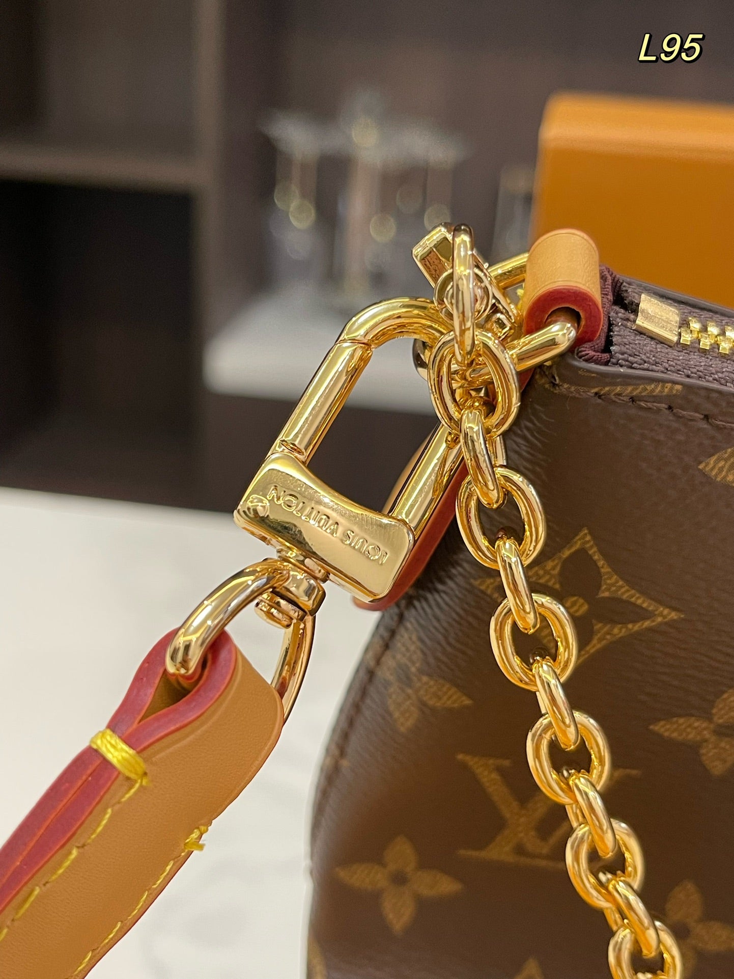 LV-BAG919