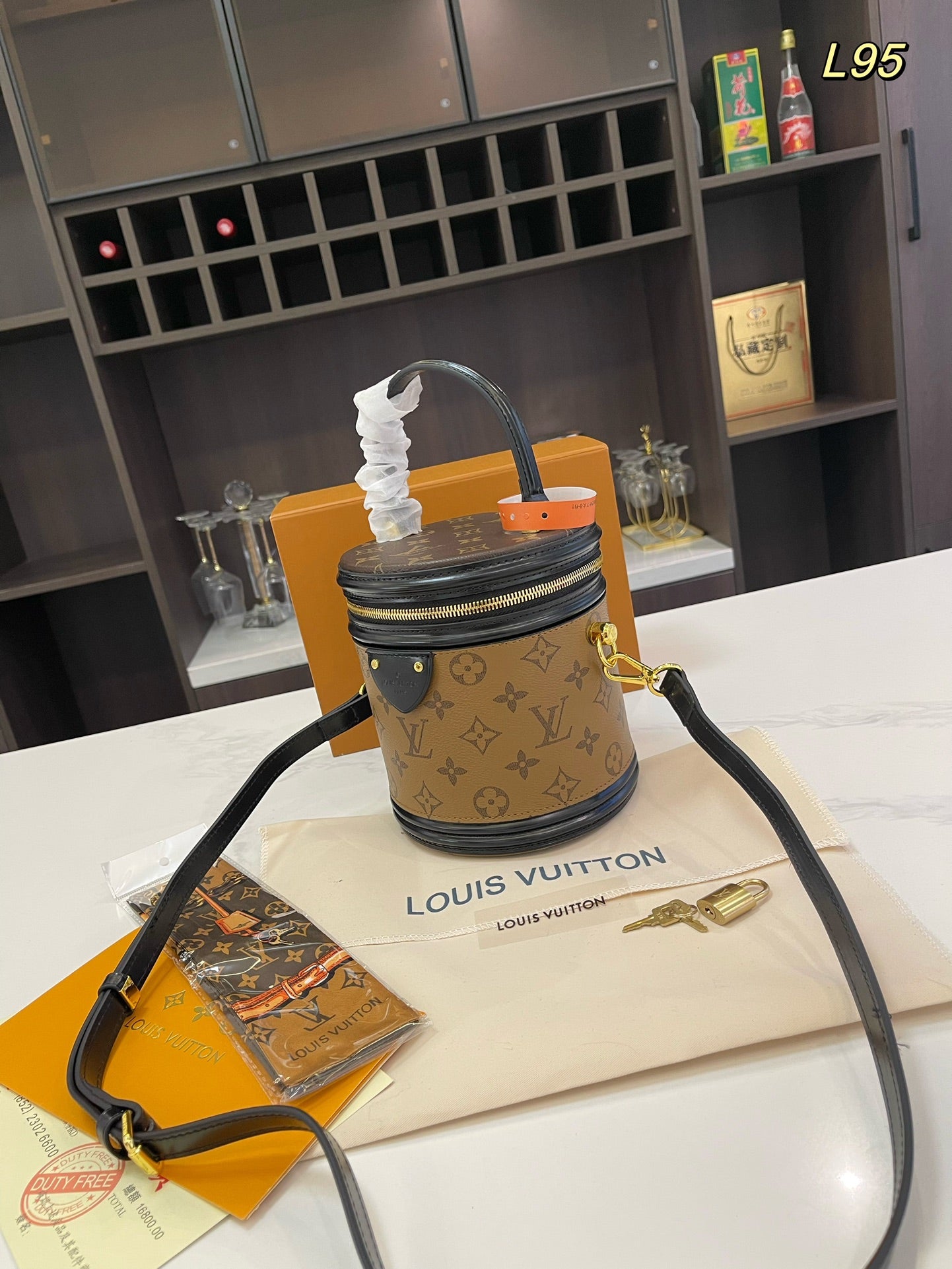 LV-BAG1040