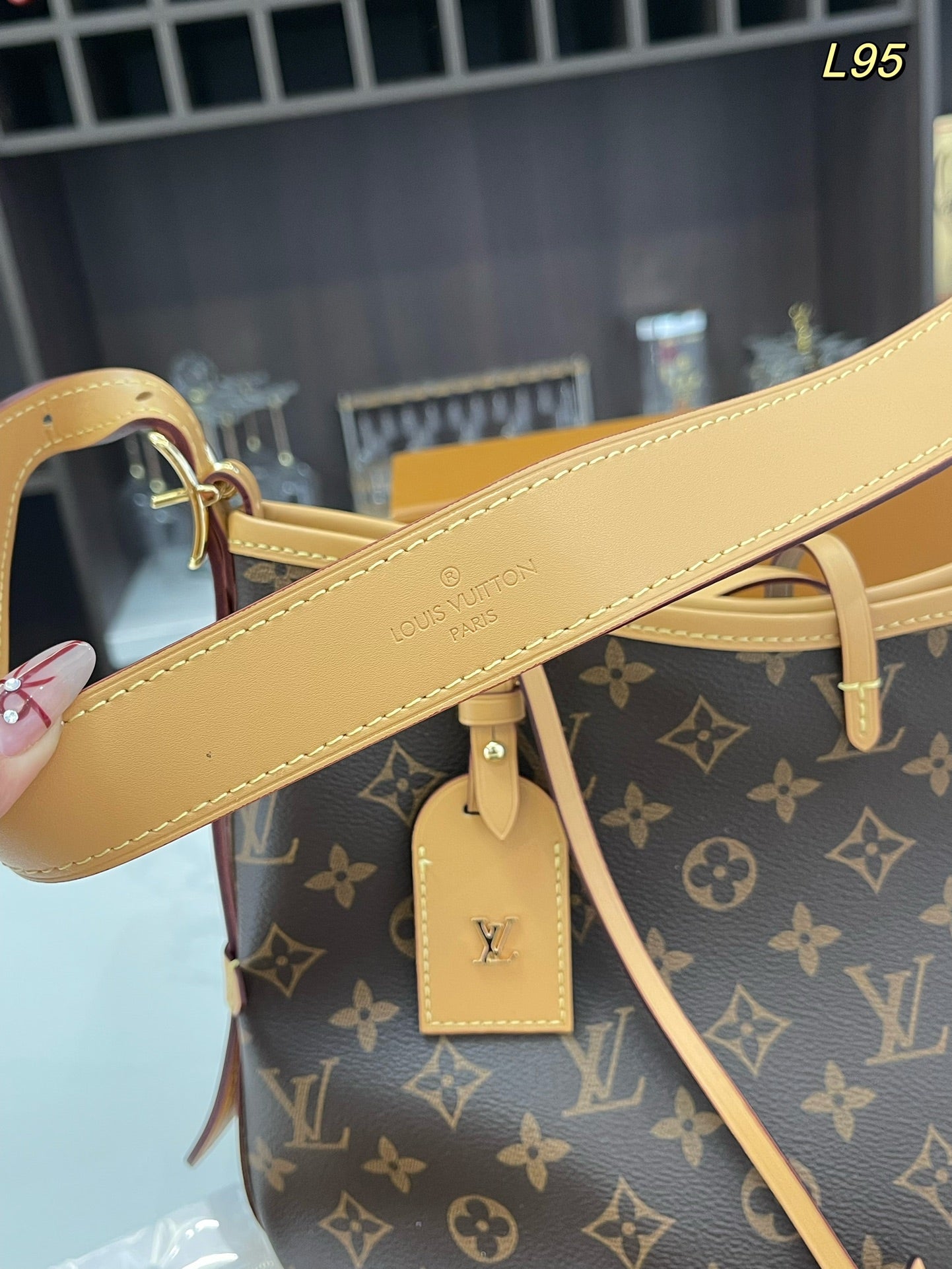 LV-BAG970