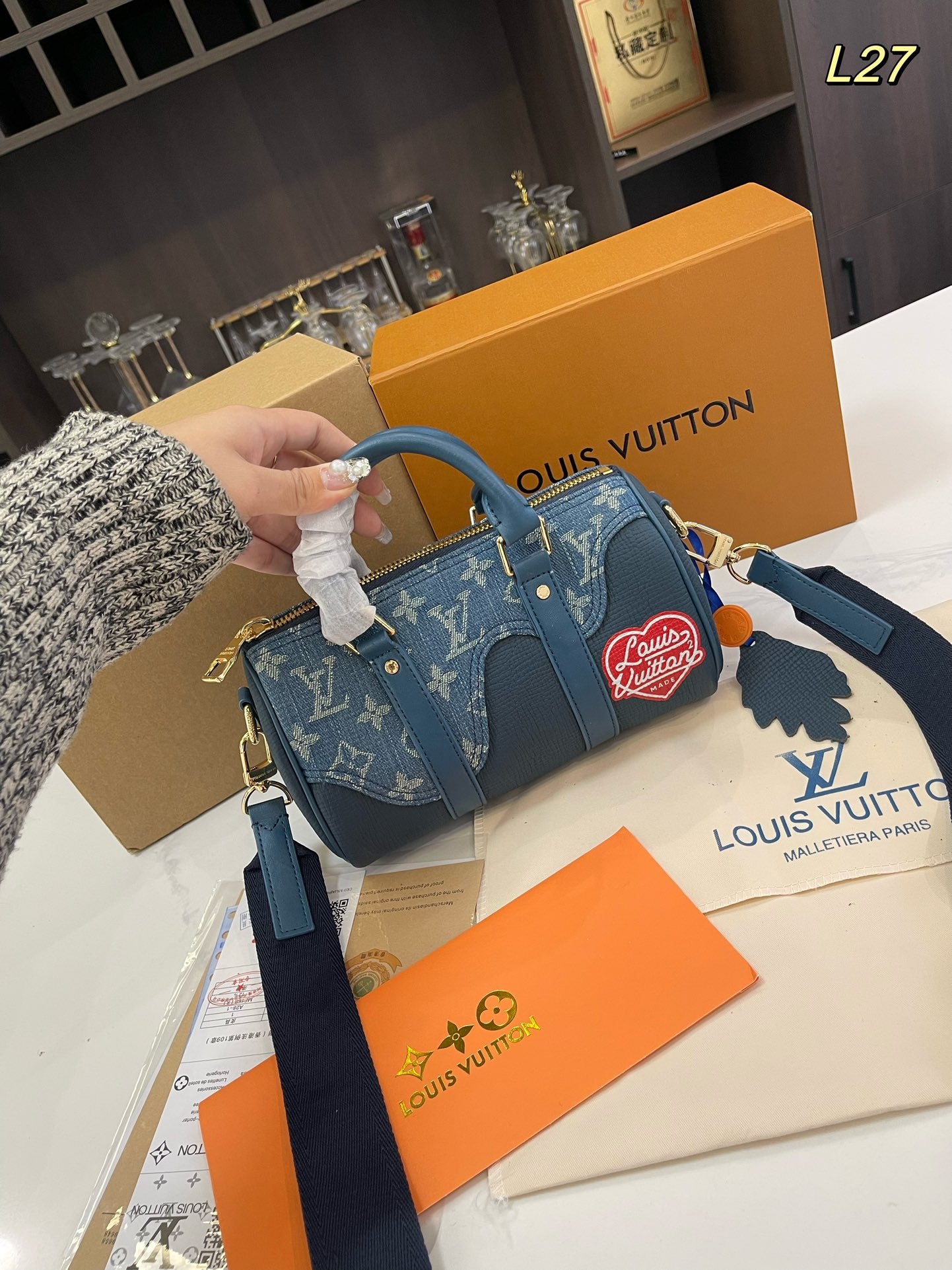 LV-BAG1022