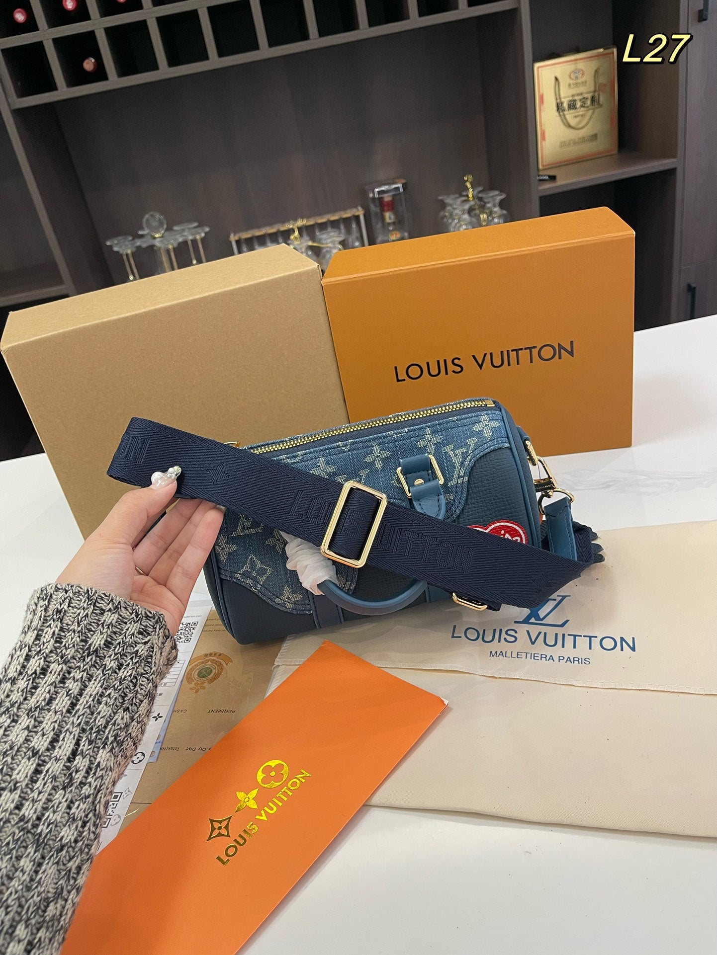LV-BAG1022