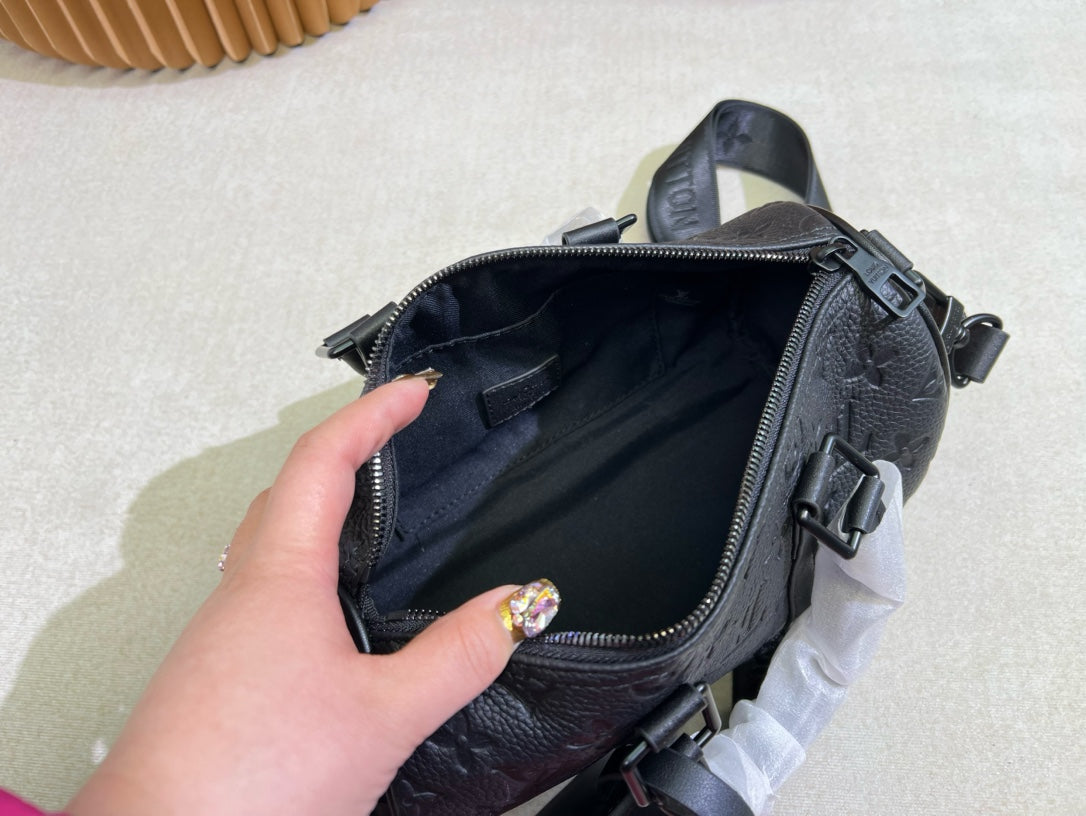 LV-BAG1054