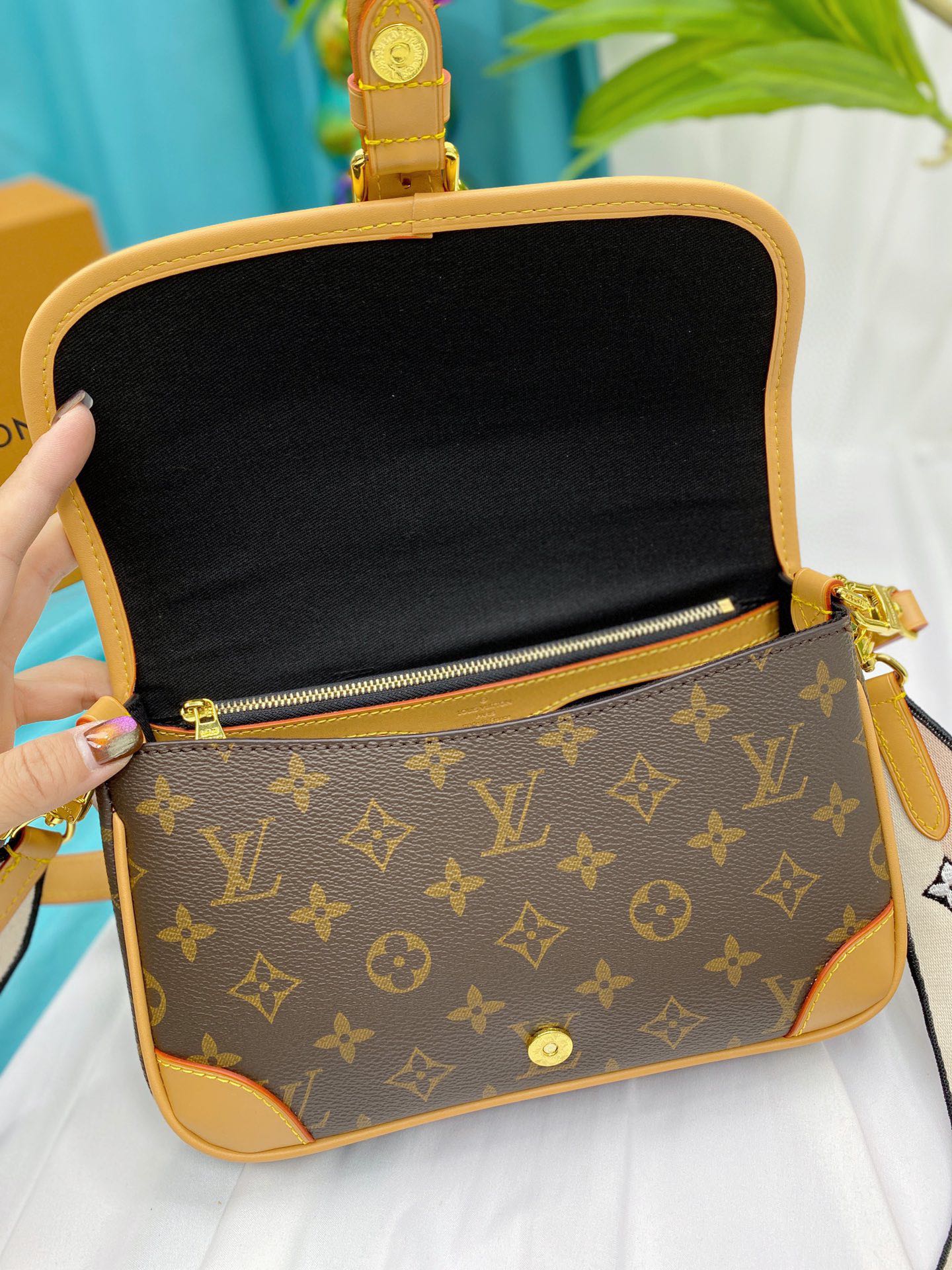 LV-BAG914