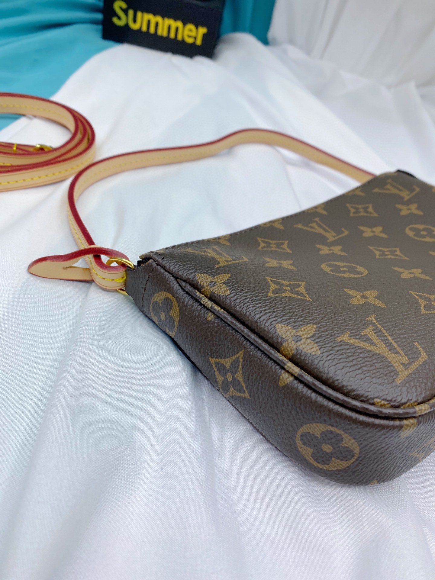 LV-BAG799