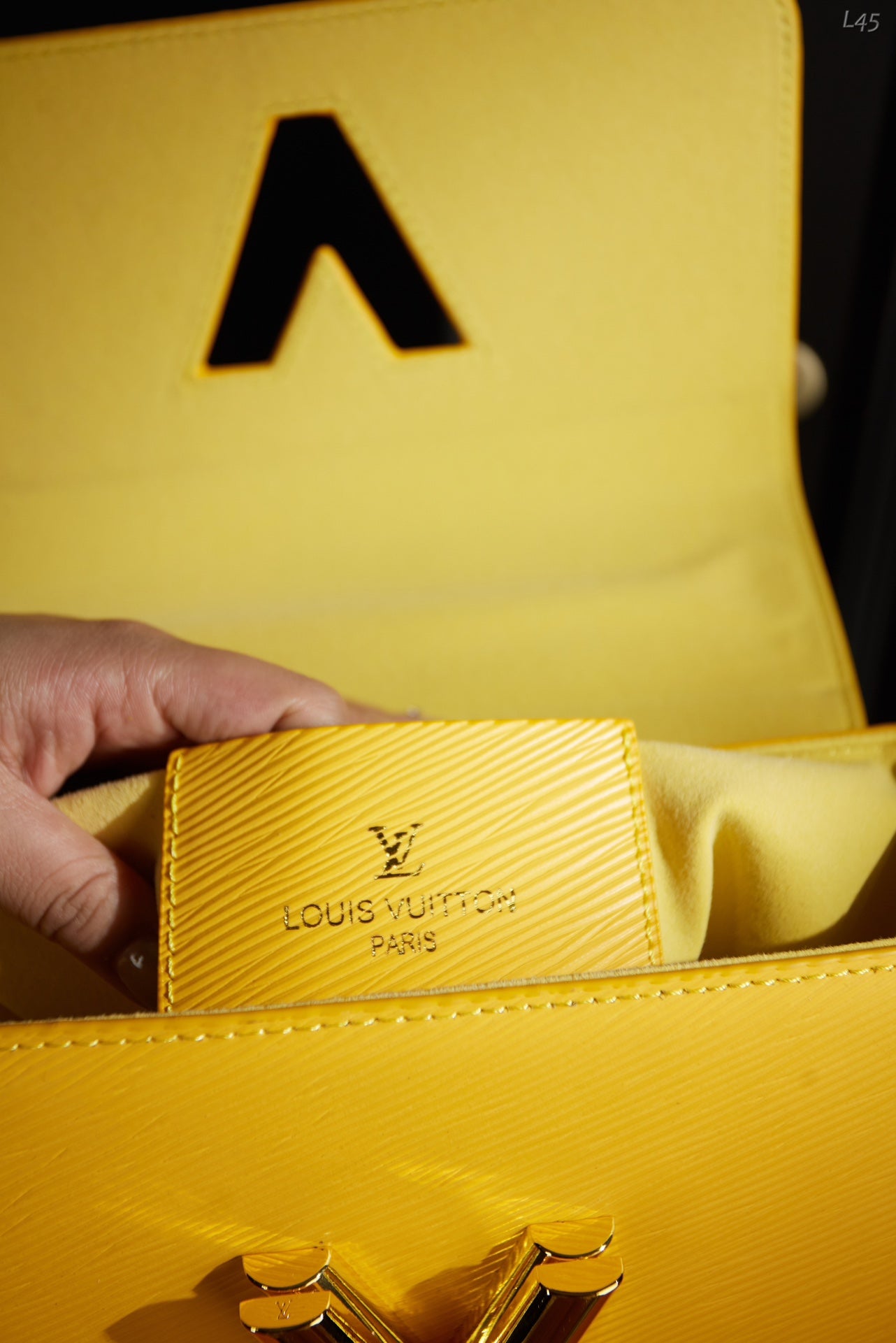 LV-BAG935