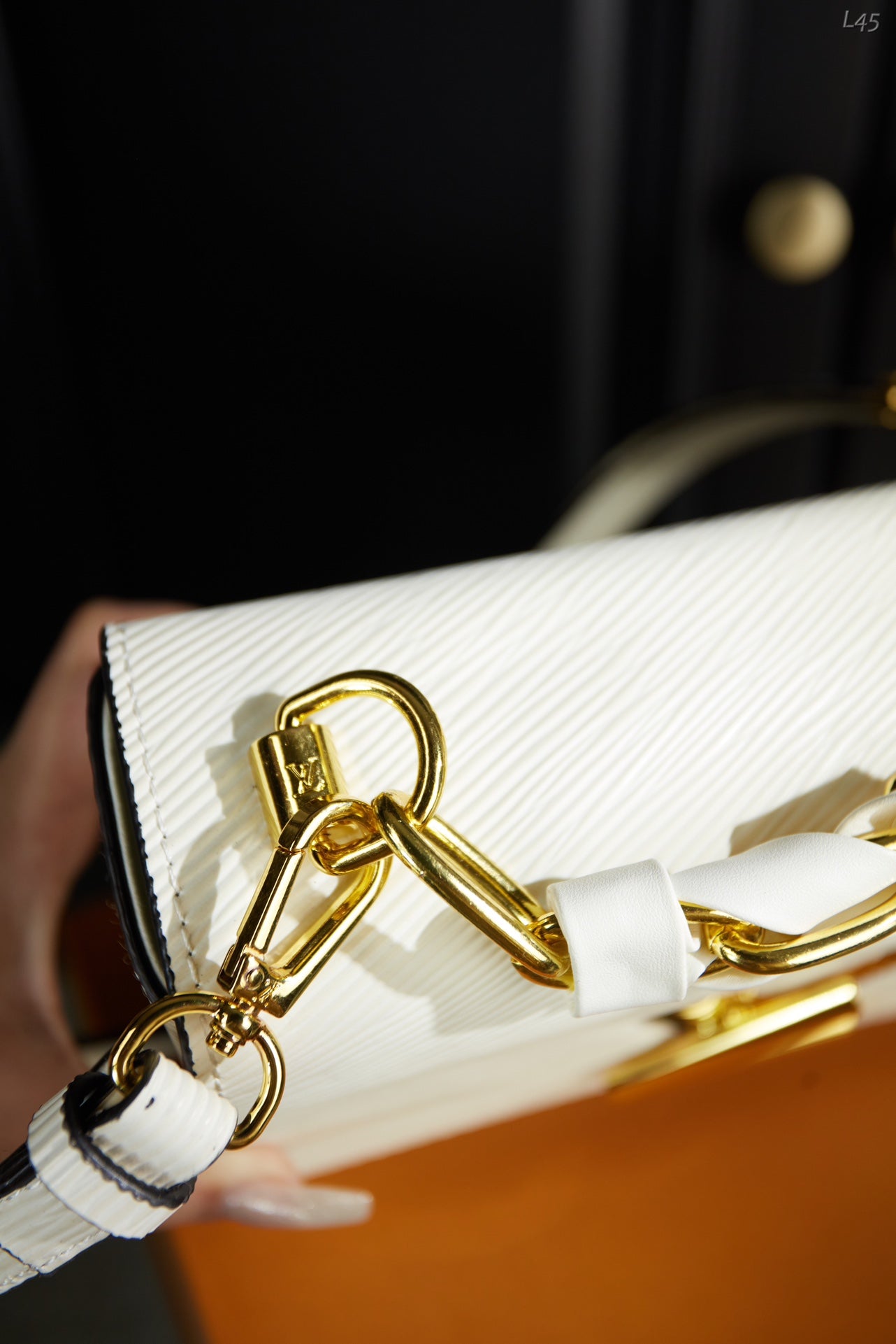 LV-BAG948