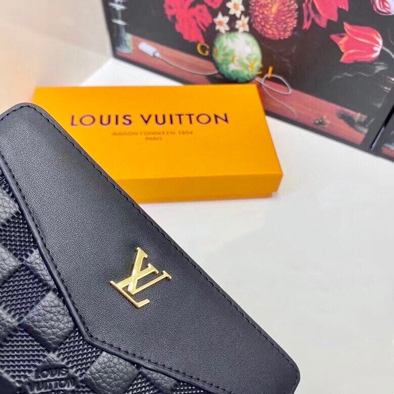 LV-BAG794