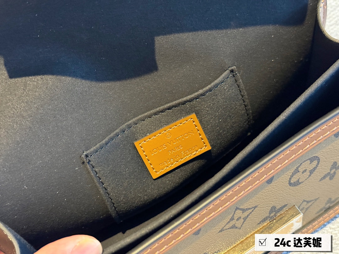 LV-BAG1057