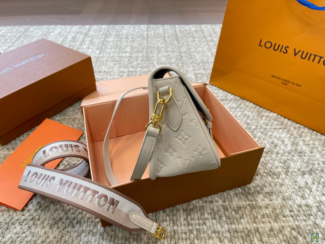 LV-BAG915
