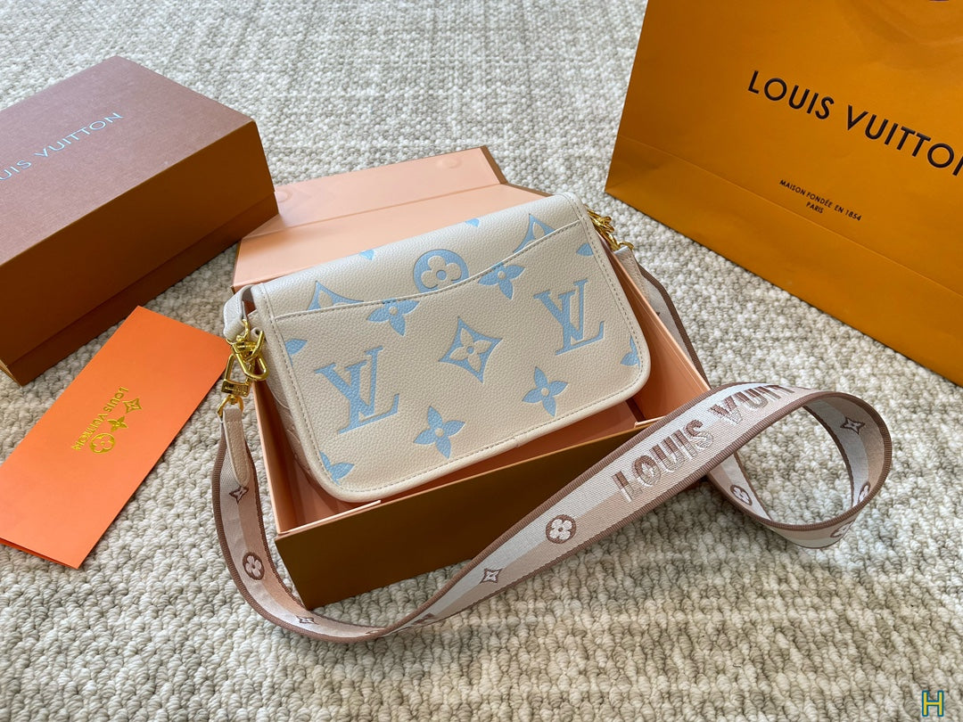 LV-BAG915