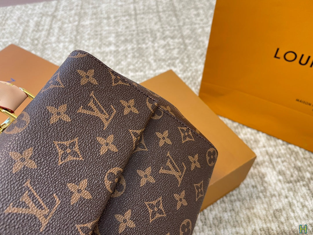 LV-BAG882