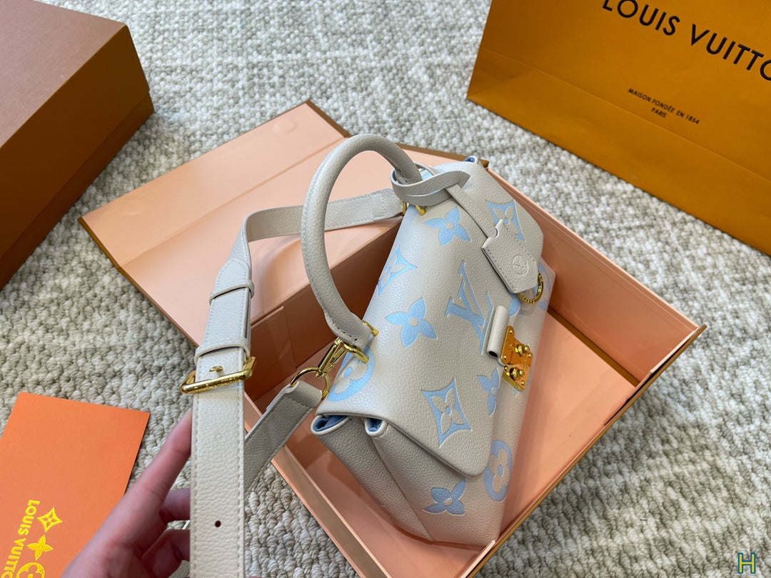 LV-BAG893