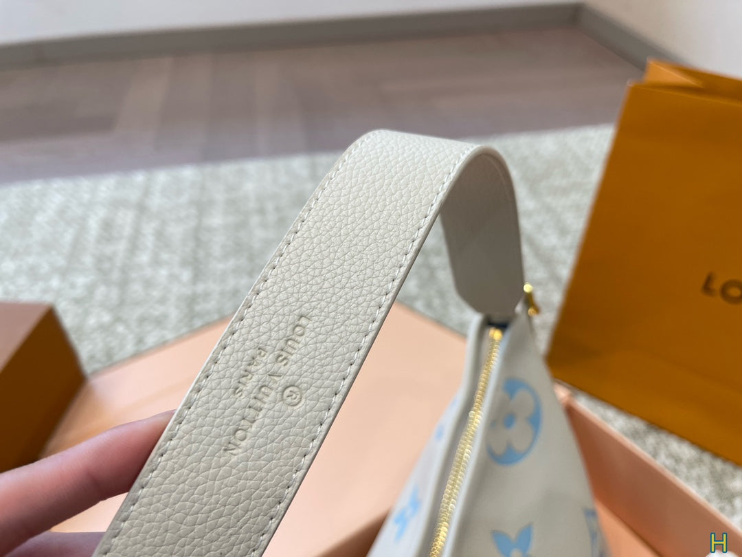 LV-BAG921