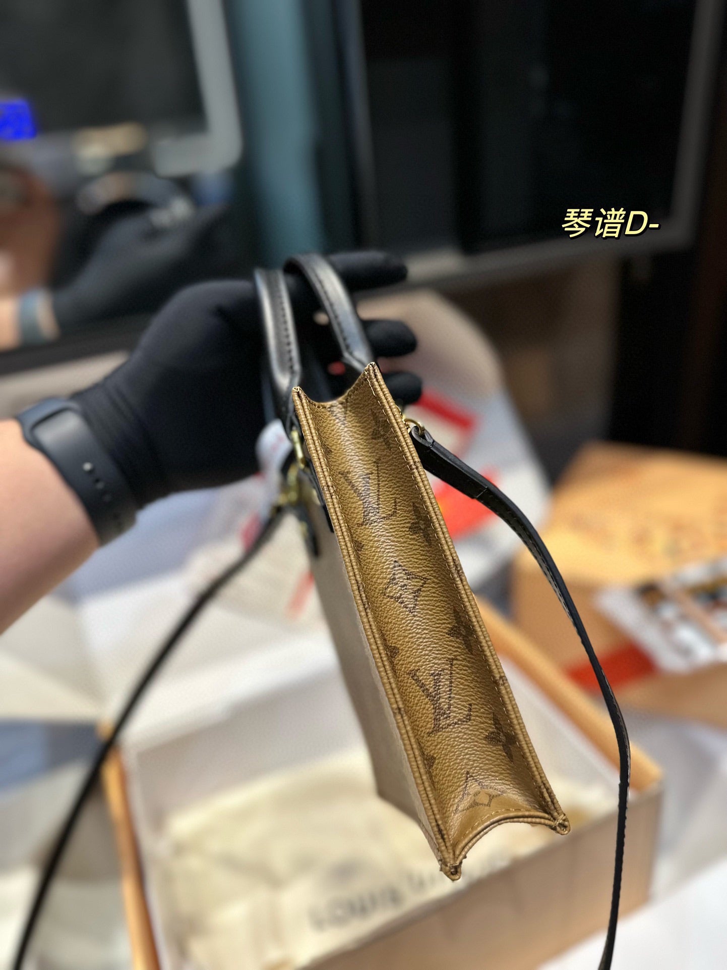 LV-BAG825