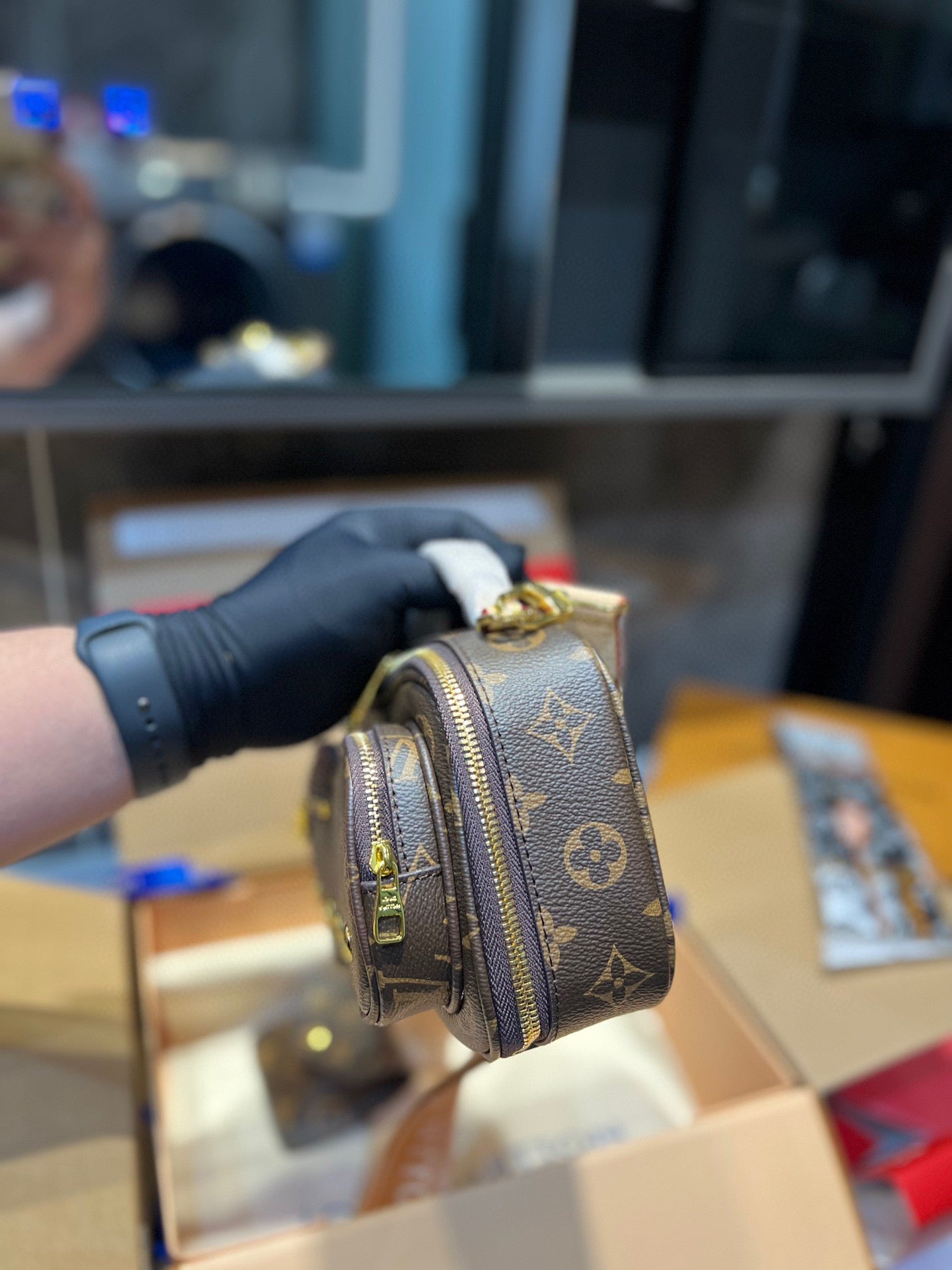 LV-BAG980