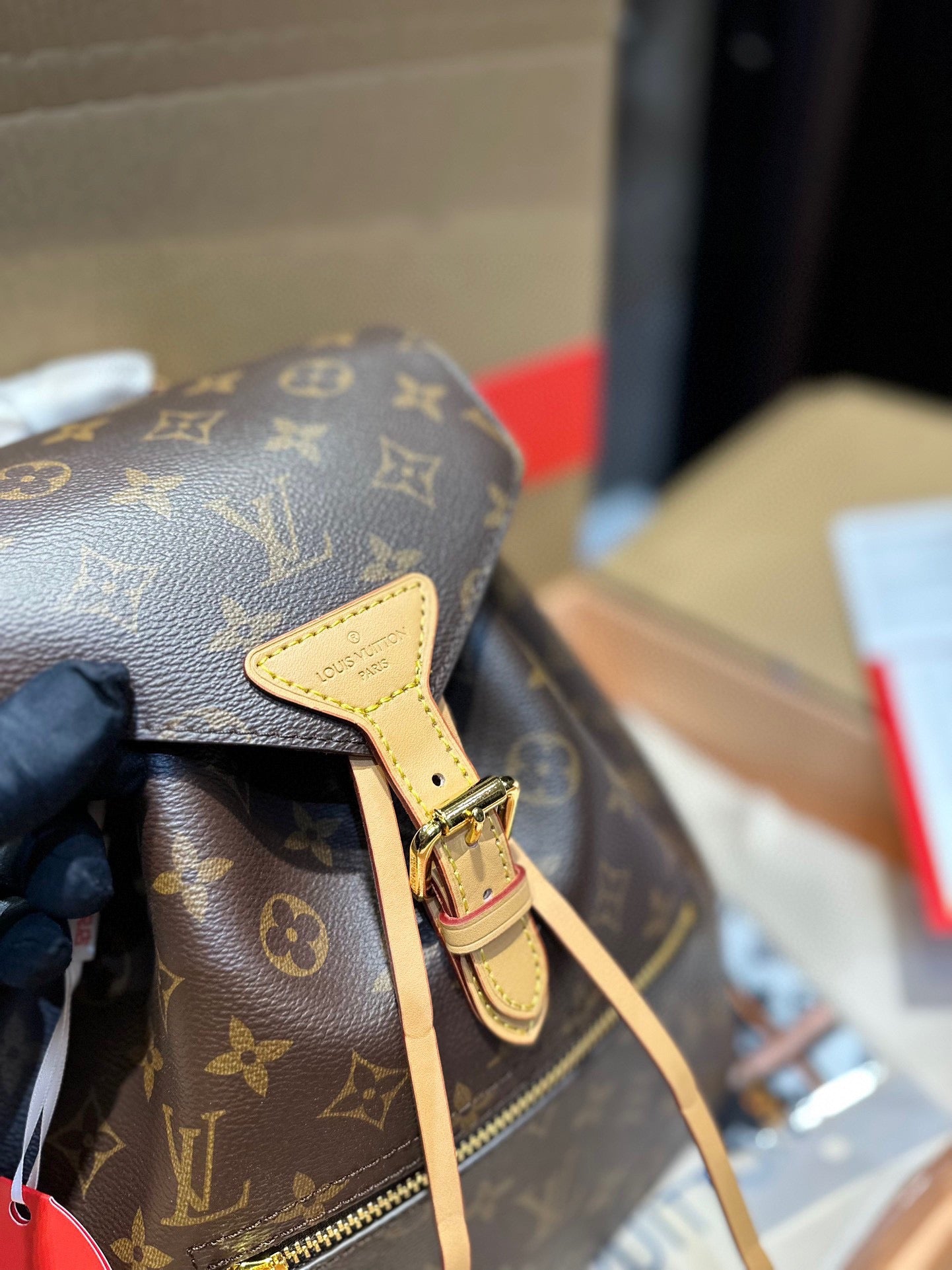 LV-BAG996
