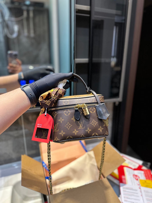 LV-BAG860