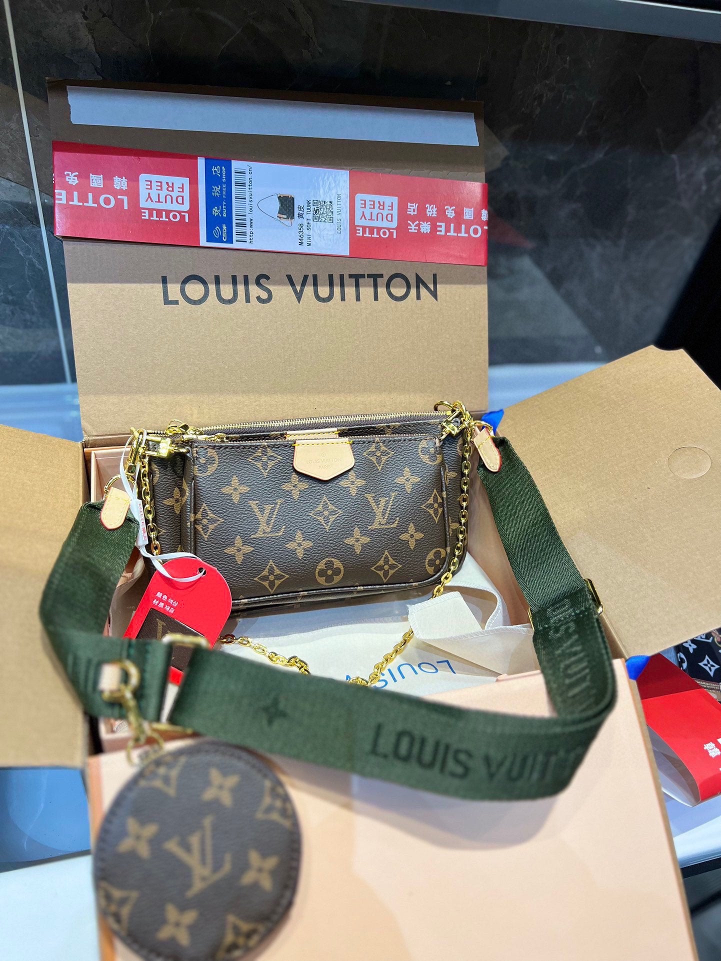 LV-BAG910