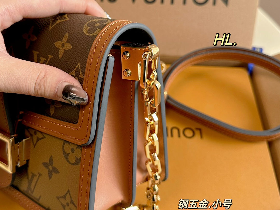 LV-BAG1077