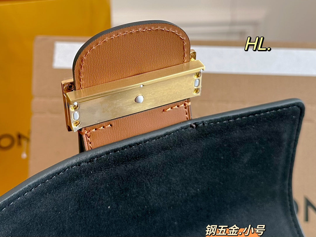 LV-BAG1077