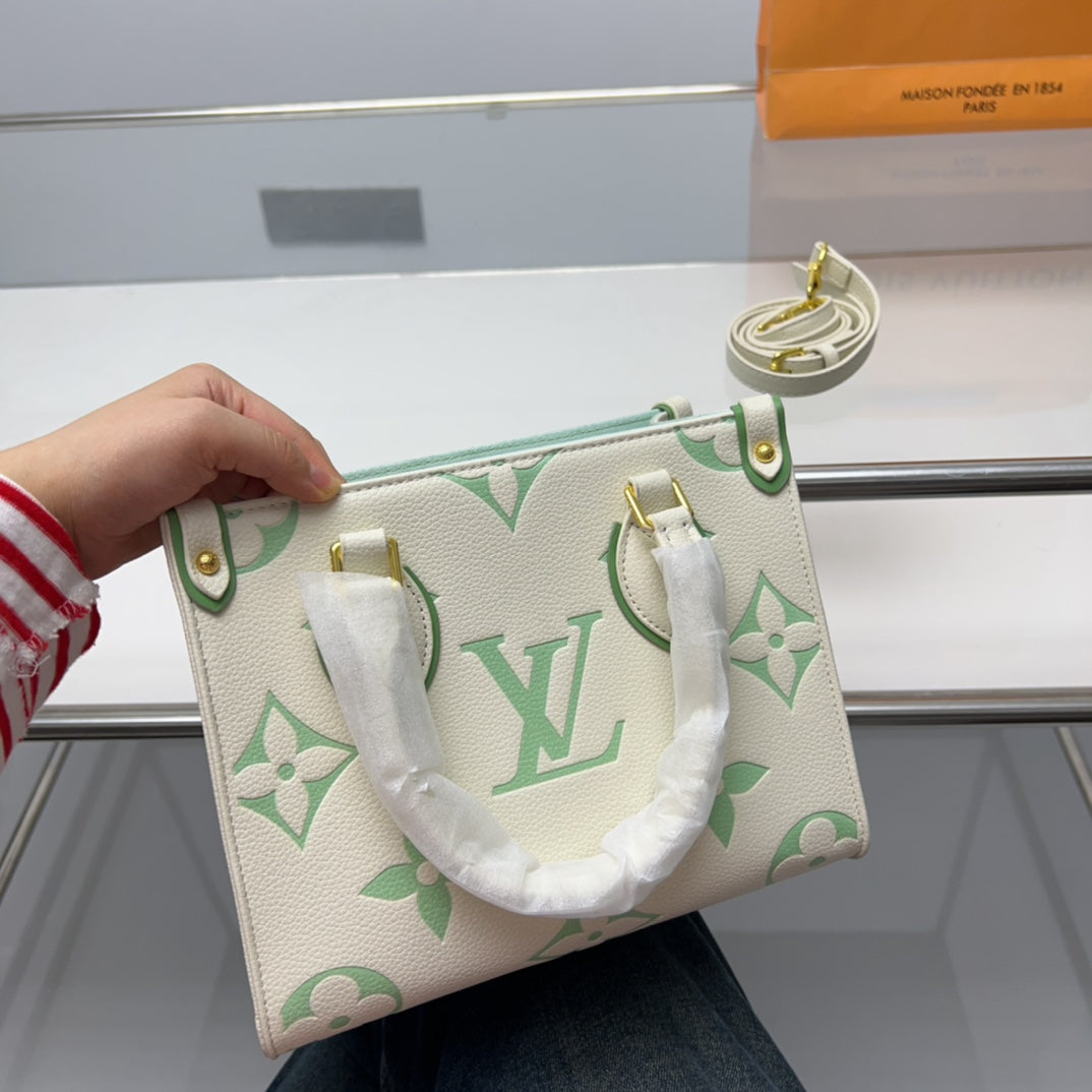 LV-BAG815