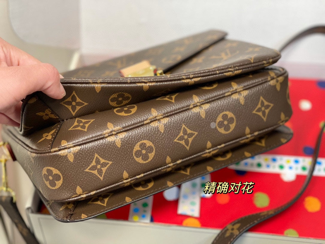 LV-BAG918