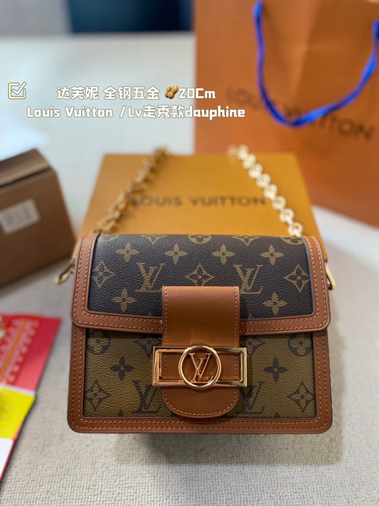 LV-BAG1074