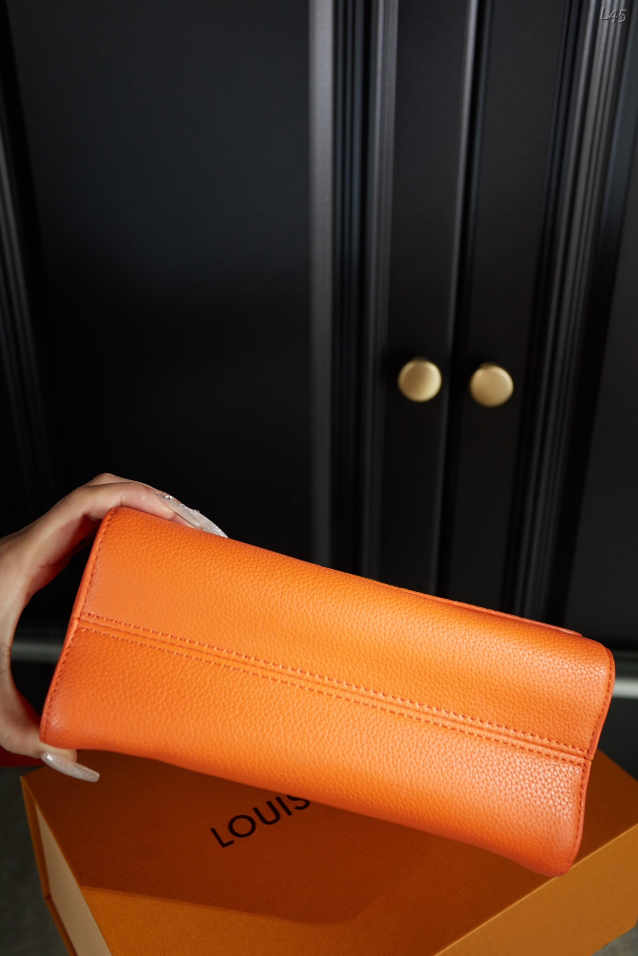 LV-BAG904