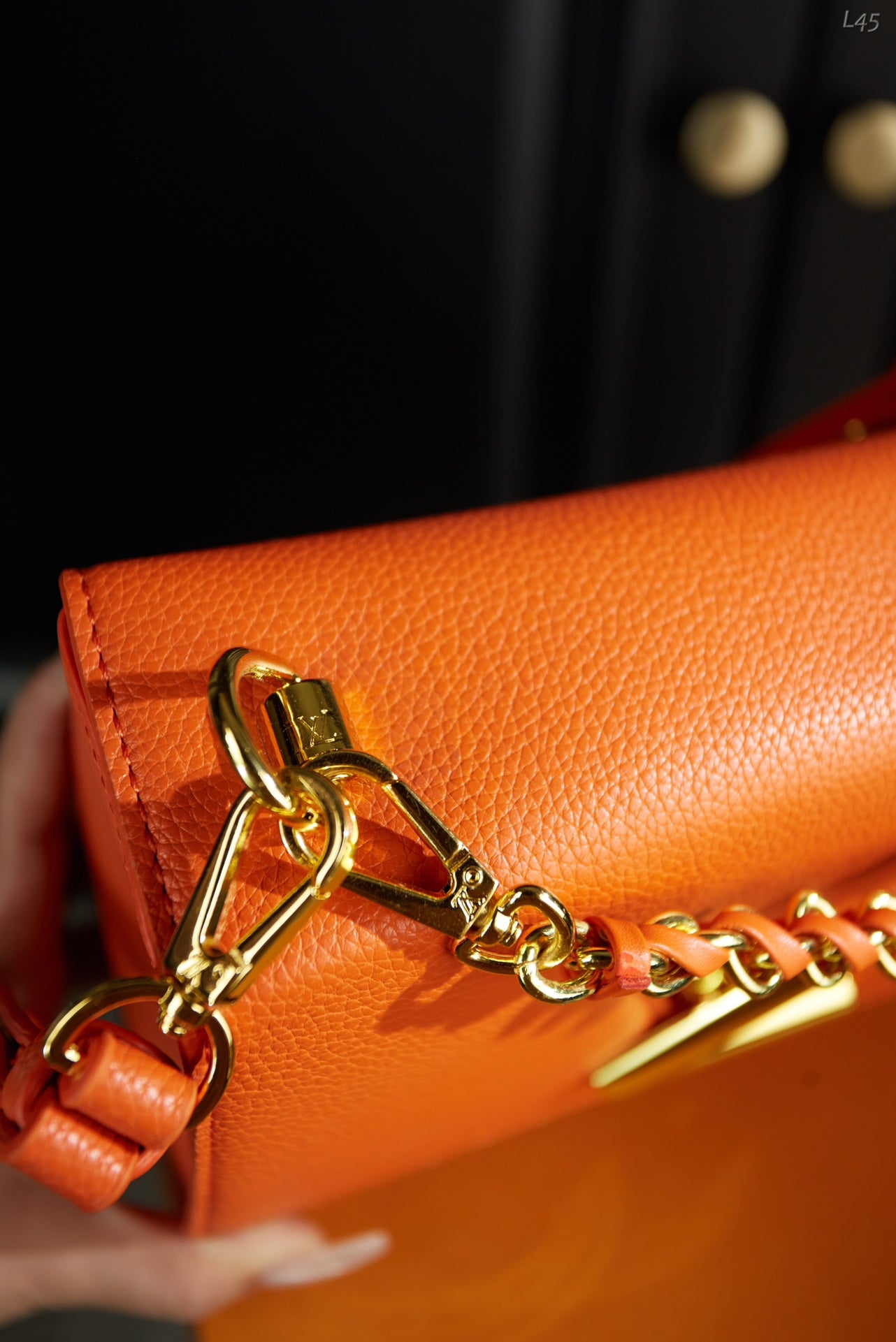 LV-BAG904