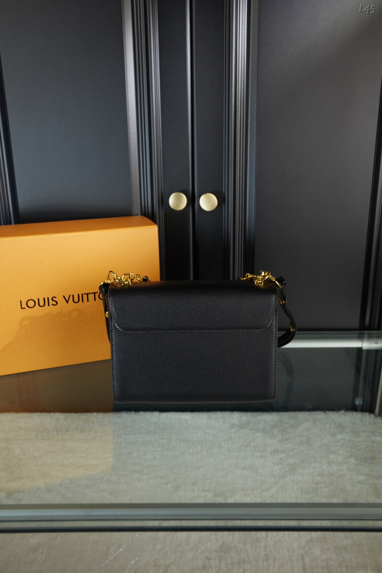 LV-BAG901