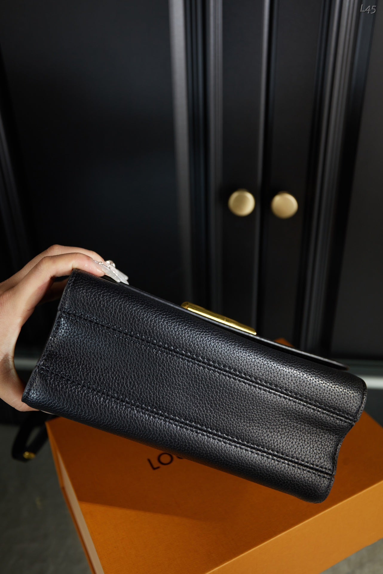 LV-BAG901