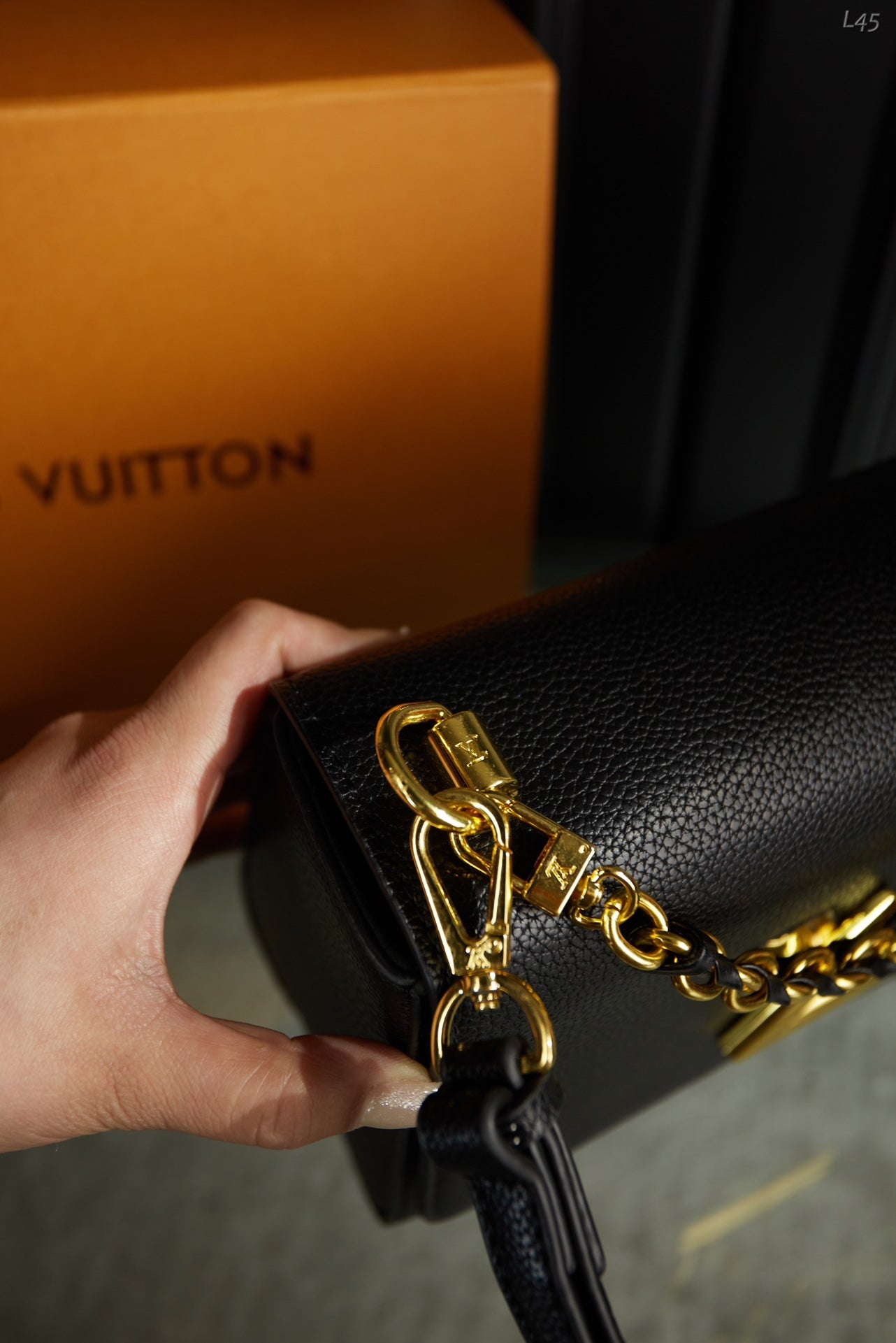 LV-BAG887