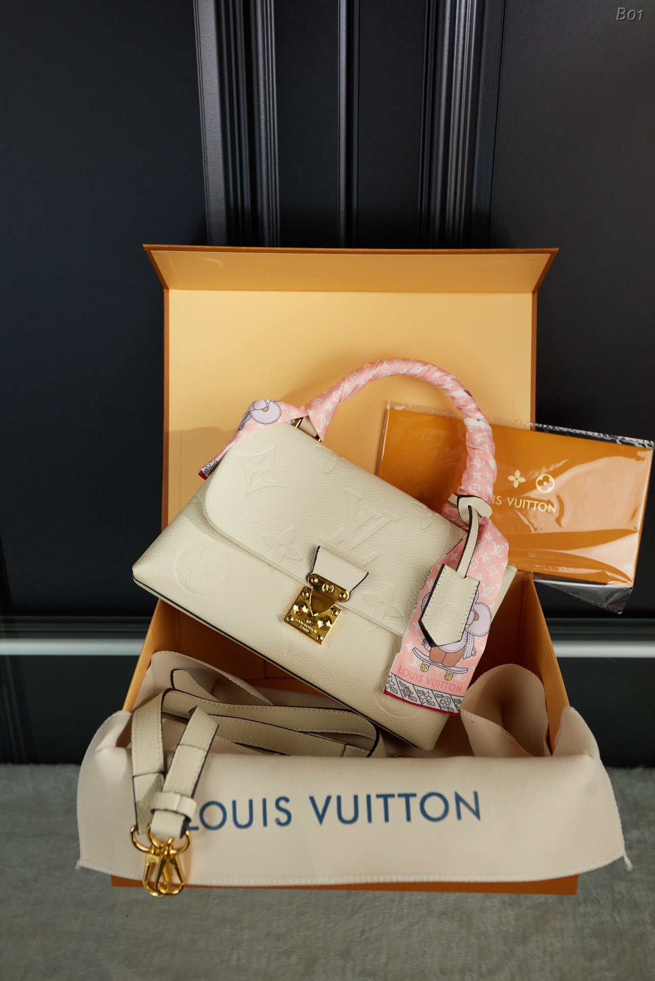 LV-BAG945
