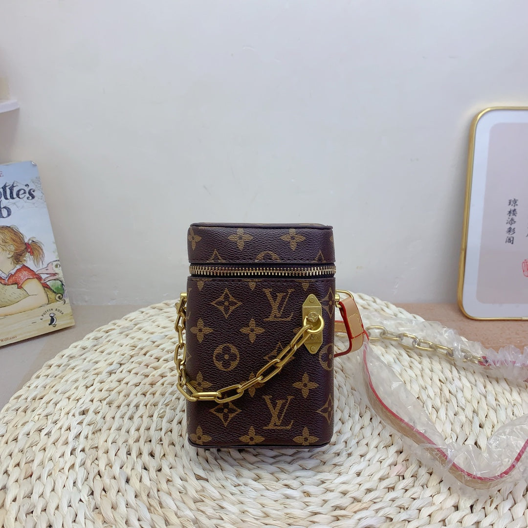LV-BAG920