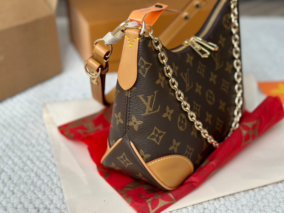 LV-BAG950