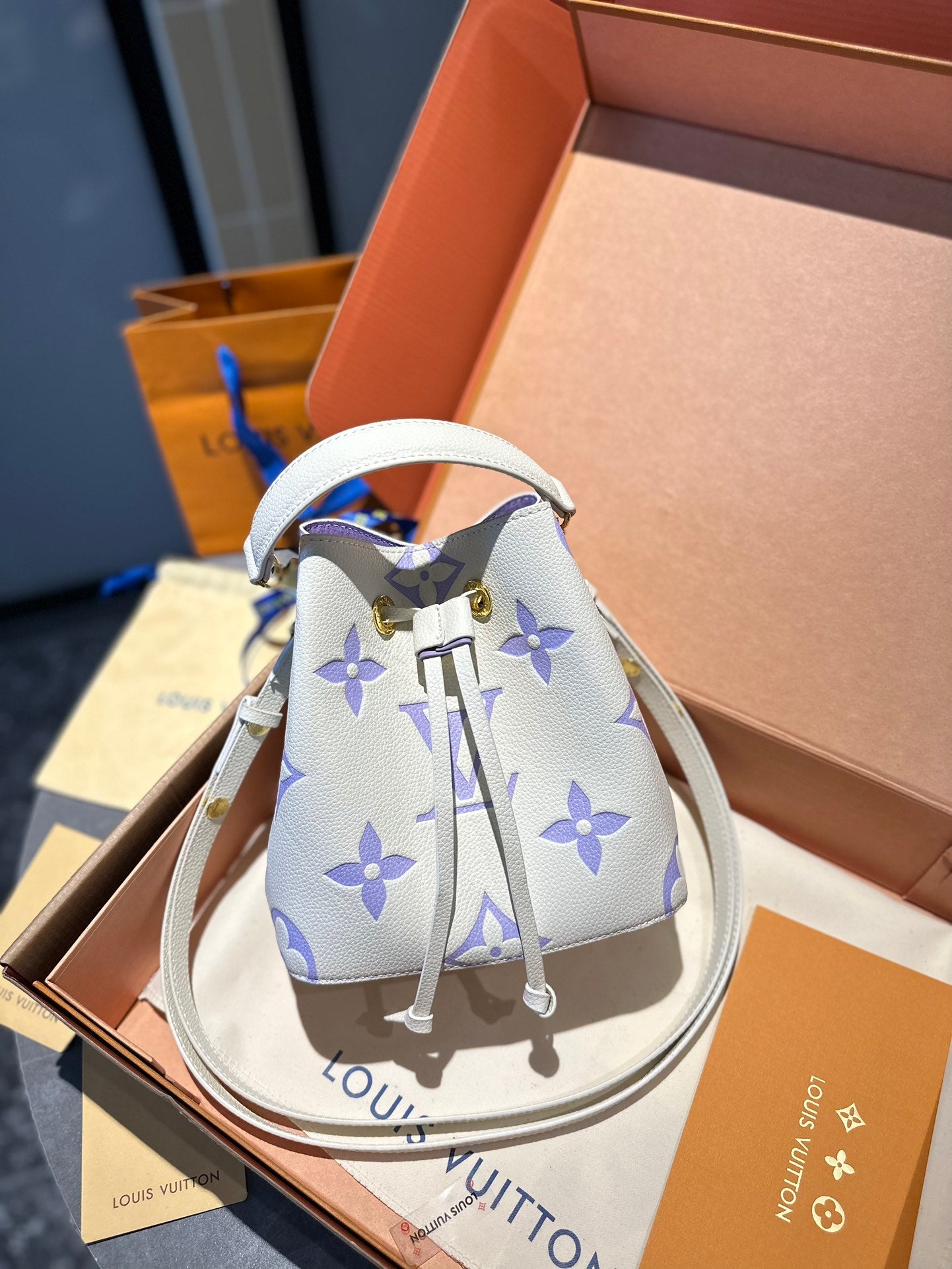 LV-BAG830