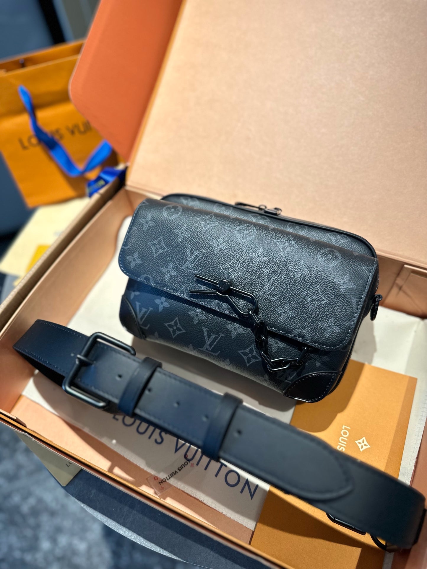 LV-BAG1014