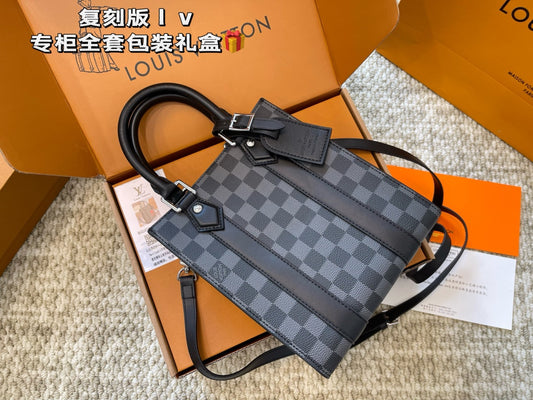 LV-BAG930