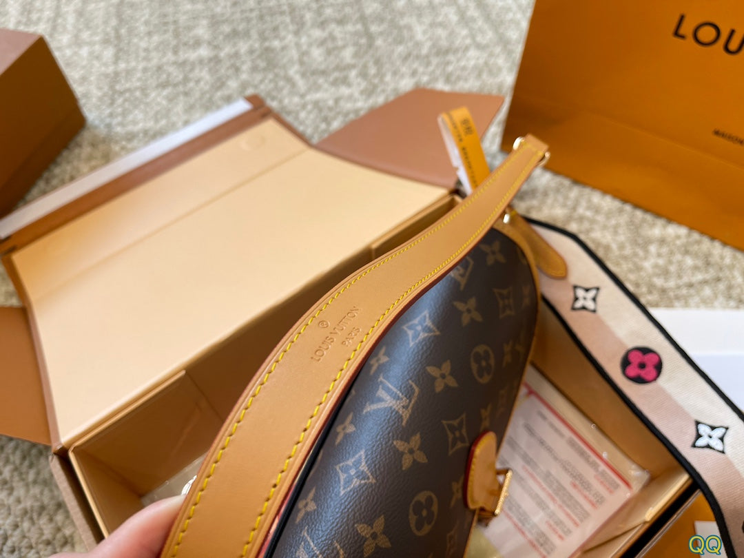 LV-BAG1042