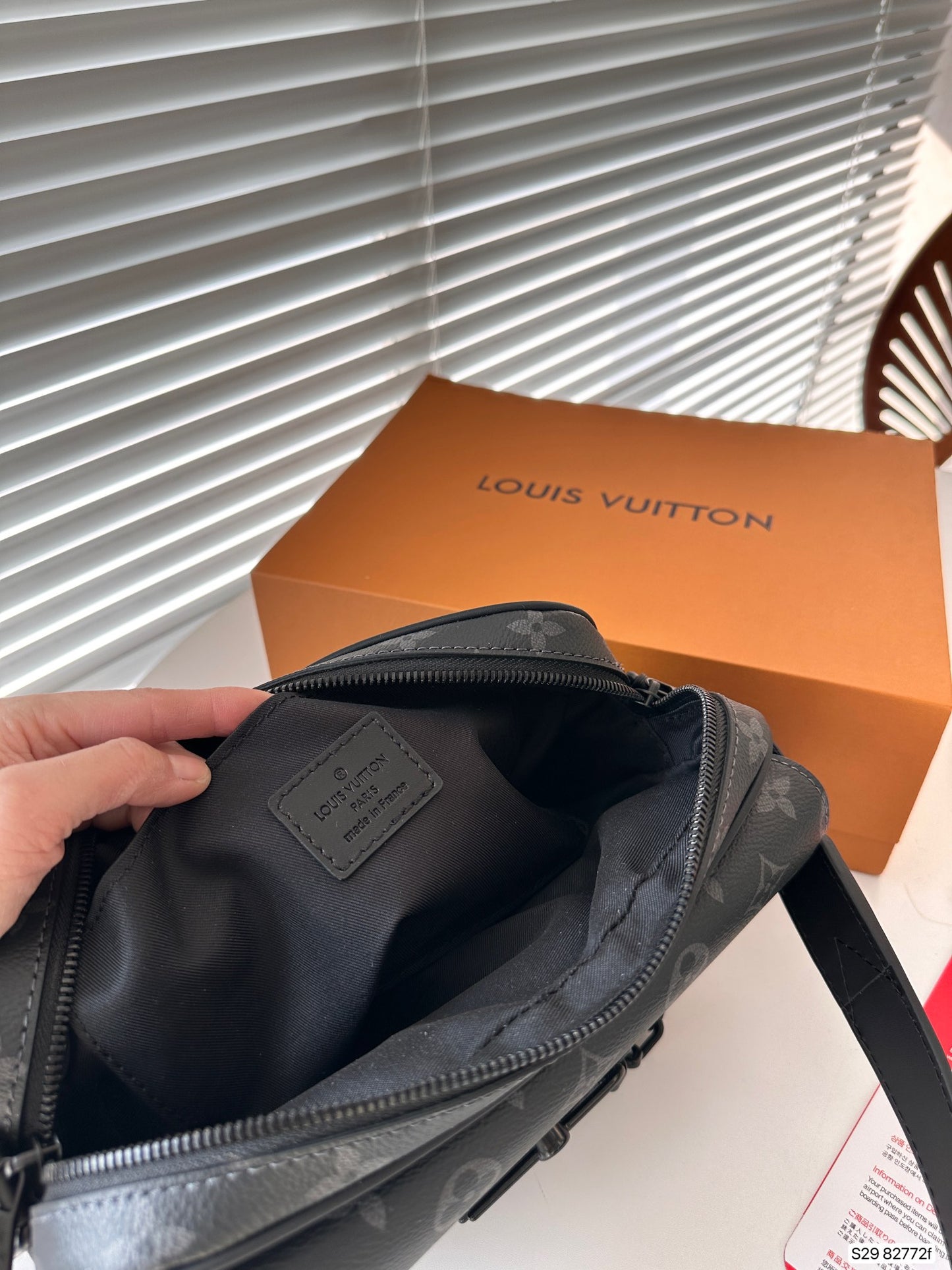 LV-BAG1024