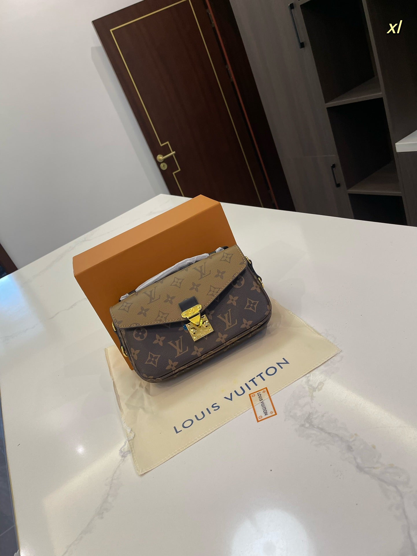 LV-BAG967